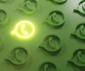 Россиян предупреждают об опасности безобидных открыток в WhatsApp .
