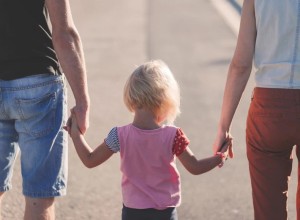 72% магаданцев поддерживают законопроект об увеличении размера пособия по уходу за ребенком