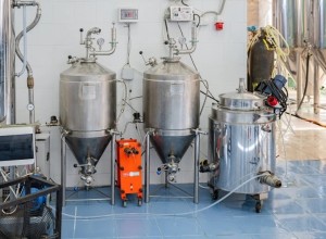 В Магадане наладили выпуск кваса и газированных напитков